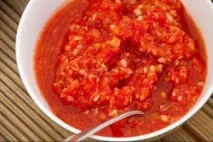 Аджика із петрушки на зиму перцю