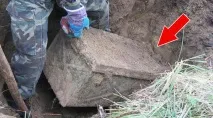 таємничу