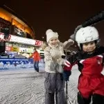 Безкоштовна ковзанка Олімпійський (Нова Ліга) поряд зі спорткомплексом на Проспекті Світу безкоштовна