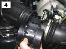 8.12.1. Датчики системи керування двигуна ЗМЗ-40522, перевірка та заміна (автомобілі з 2003р) керування