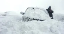 Весняний снігопад у Таллінні таллінні