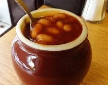 Страви з квасолі з рисом та овочами овочами