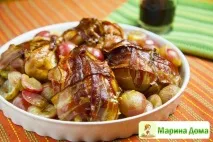 Курята-корнішони з ароматним маслом, беконом та виноградом - Смачні рецепти у Марини будинку смачні