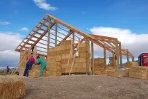 Будинок із соломи своїми руками своїми
