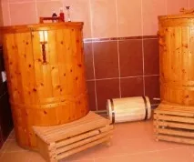 руками