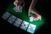 Як розігрувати рівер у покері та визначення терміну розігрувати