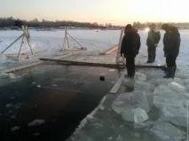 Як витягнути Land Cruiser з-під льоду land
