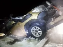 Як витягнути Land Cruiser з-під льоду витягнути