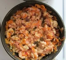 Лазання з курячим фаршем - покроковий рецепт з фото на курячим
