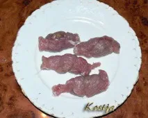 М’ясні рулетики з грибами грибами