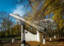 Пам’ятник винищувачу Су-9 у Бобрівці, Самарська область су-9