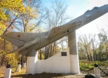 Пам’ятник винищувачу Су-9 у Бобрівці, Самарська область ятник