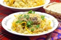 Плов з куркою, родзинками та морквою по-корейськи – Покроковий рецепт з фото Другі страви куркою