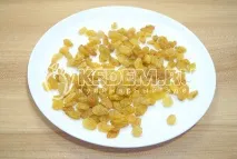 Плов з куркою, родзинками та морквою по-корейськи – Покроковий рецепт з фото Другі страви родзинками