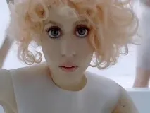 Наслідування співачки Lady Gaga загрожує втратою зору lady