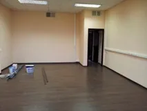 Фарбування стін та стель у школах стель