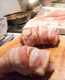 Святковий репортаж із кухні! Тест начинок для курячих рулетиків з Беконом святковий