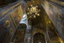 Врятував на крові храму