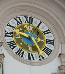 Біля підніжжя гори Капуцинів - квазіпішохідна зона Зальцбурга гори