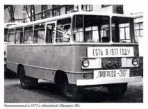 18702