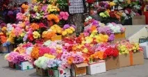 Ось чому церквапросить не носити на могили штучні квіти! штучні