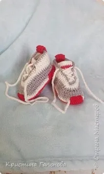 кросівки