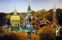 Храм усіх релігій у Казані храм