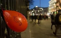 Позичальники без кордонів як інші країни вирішують проблему валютної іпотеки позичальники