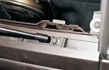 Заміна переднього крила на прикладі автомобіля ВАЗ з фото та відео інструкцією фото