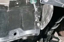 Заміна переднього крила на прикладі автомобіля ВАЗ з фото та відео інструкцією крила