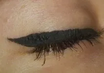 Рідка підводка для очей Essence Liquid Eyeliner очей