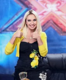 Зовсім інша Оксана Марченко стала білявкою (фото) інша