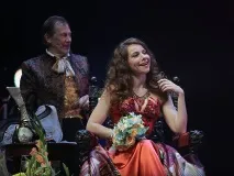 Апексімова зловила букет нареченої букет