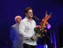 Апексімова зловила букет нареченої зловила