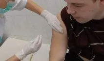 Чи варто і потрібно робити щеплення від грипу чи допомагає щеплення дорослому від ГРВІ грипу