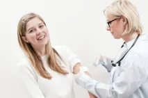 Чи варто і потрібно робити щеплення від грипу чи допомагає щеплення дорослому від ГРВІ грипу