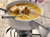 Що таке фондю сиру