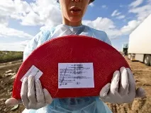 Тиснути, спалювати, закопувати - Профіль - щотижневий журнал закопувати