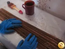 Як фарбувати газетні трубочки морилкою і чим правильно це зробити газетні