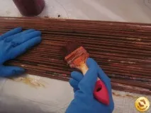 Як фарбувати газетні трубочки морилкою і чим правильно це зробити трубочки