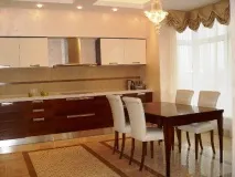 Гарні інтер’єри кухонь у бежево-коричневих тонах ( 40 фото) гарні