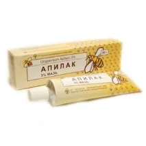 Косметика з аптеки його