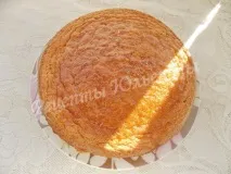 Лимонний бісквіт з цедрою та просоченням лимонний