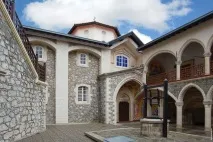 Монастир Кіккос на Кіпрі, опис і як дістатися кіккос