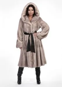 Моделі та фасони шуб 2019-2020 (125 фото) шуби в моде, метелик, балон, прадо, кажан, моделі