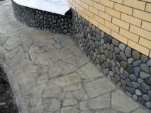 Натуральний або штучний камінь для обробки цоколю цоколю