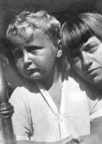 Він щасливий, бо народився у неділю – Муру було чотирнадцять з половиною. неділю