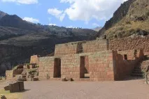 Пісак (Pisac) – місто у Священній долині інків у Перу pisac