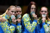 українська