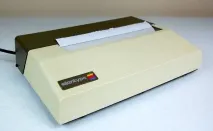 Принтер за $2000, кепки, фотоапарат та інші продукти Apple, про які ви не знали (20 фото) - 2000
